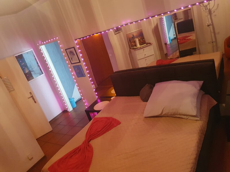 Germania, job erotic fete 18+